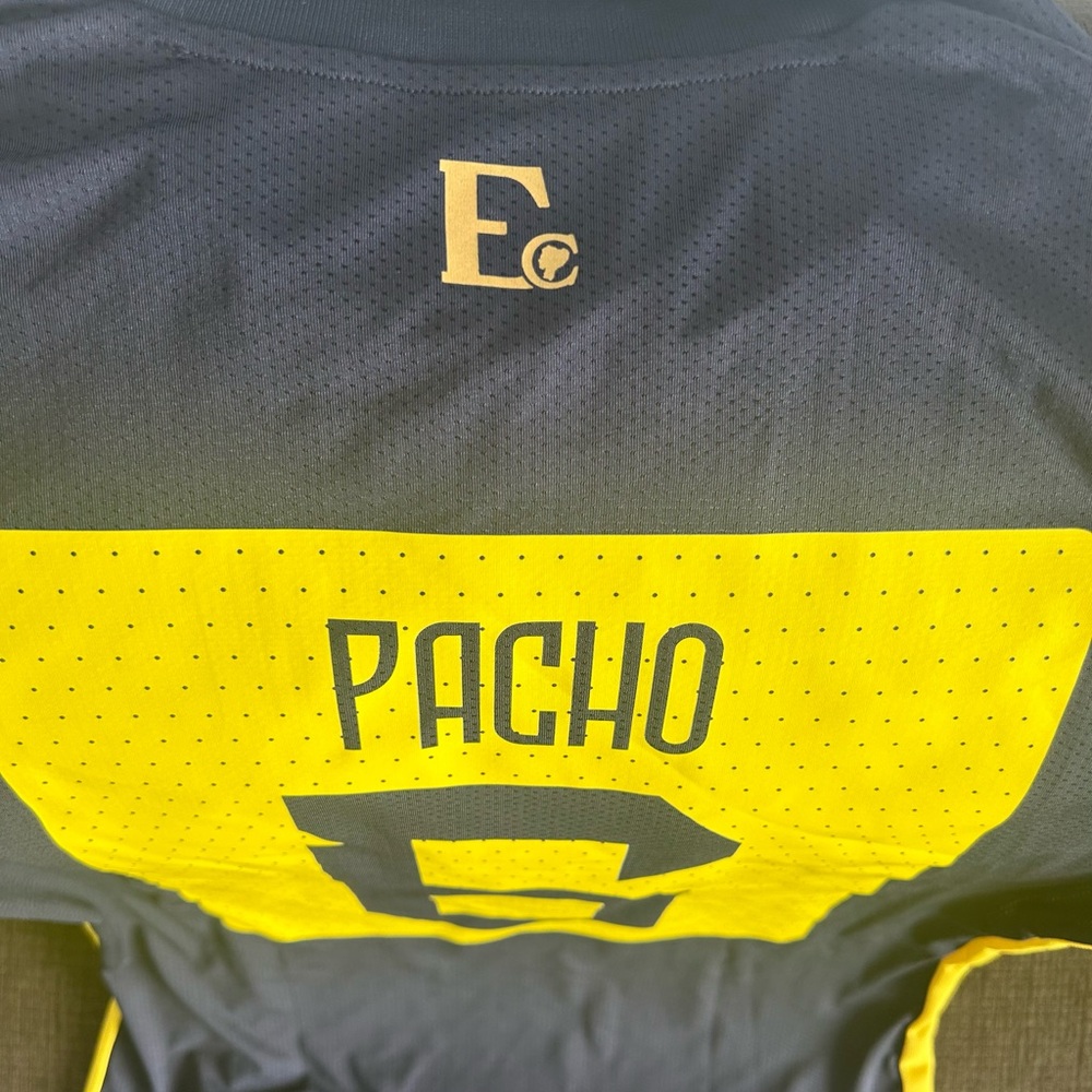 Marathon Authentic Ecuador Copa America 2024 Willian Pacho Jersey Men’s Sz: M - Picture 9 of 9